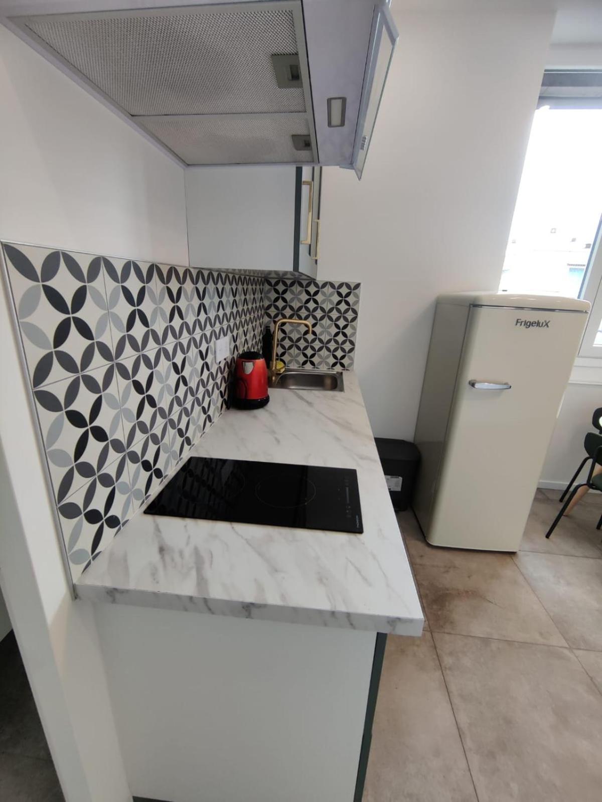 Loft Chic Avec Mezzanine Contemporaine Lejlighed Vénissieux Eksteriør billede