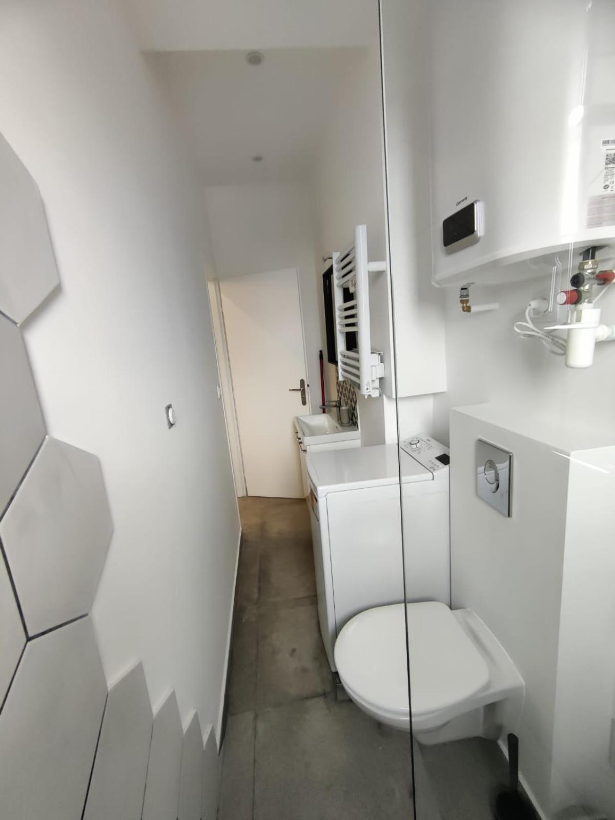Loft Chic Avec Mezzanine Contemporaine Lejlighed Vénissieux Eksteriør billede
