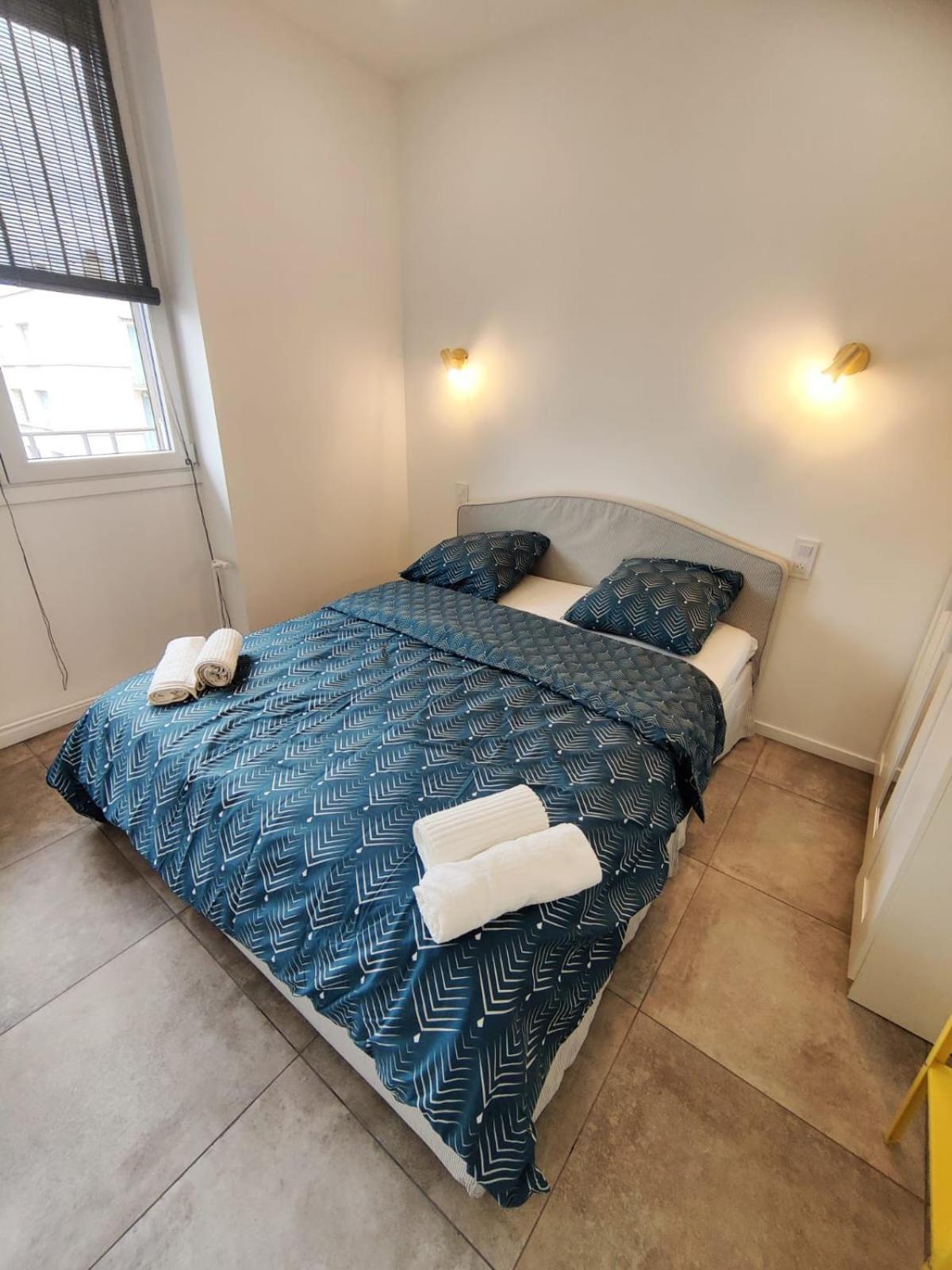 Loft Chic Avec Mezzanine Contemporaine Lejlighed Vénissieux Eksteriør billede